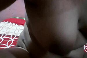 whoa my buddy's wife begs drop the condom and go bare 😏🔥