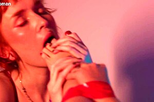 Come worship my hairy feet baby 😈👣 i know you crave it