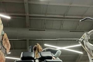 damn this gym fuck is totally insane right now!