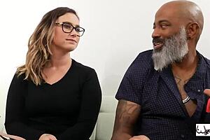 😈 inked bbw milf red august glasses on rides old shaun's dick deep 👅💦