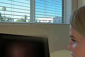 sugarnadya rates your cock is it milf worthy enough