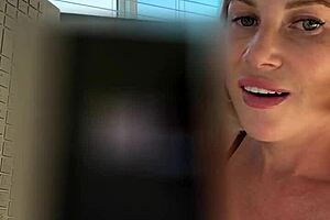 sugarnadya rates your cock is it milf worthy enough