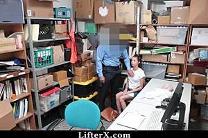 hey lifter wanna deal to skip cops?