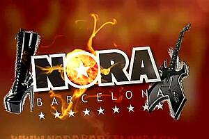 nora barcelona toys her pussy on webcam like a pro