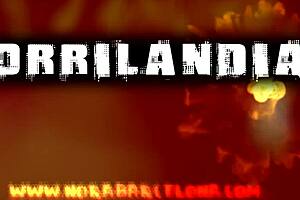 nora barcelona toys her pussy on webcam like a pro