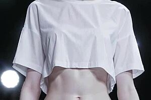 AI Generated Lingerie Beauties Dominate the Fashion Runway!