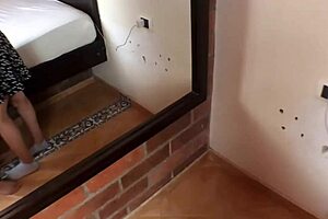 😍 cute college coed sucks dick deep till cum floods her mouth 👅