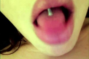 ohh her dick sucking lips... sooo hot n sloppy on cam