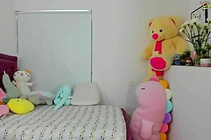 damn this 19yo latina teen looks so cute and fuckable!