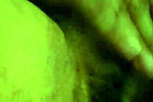 angelgxkuzz flaunts her phat wet pussy up close