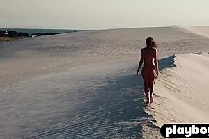 Hey Miluniel Louis strips naked outdoors flaunting sexy bubble butt!