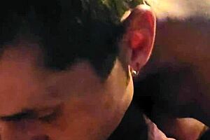 Driftwood And Barefoot Kontessa Lick Shaved Wet Pussy In Steamy Bedroom Cunilingus Session