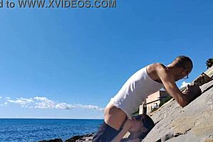 Horny Beach Blowjob Sucking Big Cock Before Outdoor Fuck