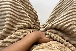 hey i'm so tired of being alone... fucking my tight horny pussy hard now