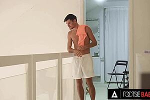 ohh my feet licked n tight ass plumbed eveline dellai!!