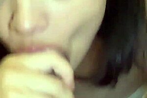 hot brunette babe sucks cock hard in closeup homemade bedroom action