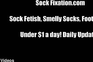 imagine burying your face deep in my sweaty stinky socks now