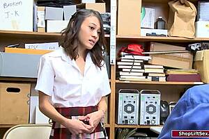 19yo asian teen SUCKS guard's BIG COCK hungrily