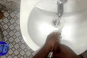 Big booty ebony bbw gets deep anal fucked and gaped